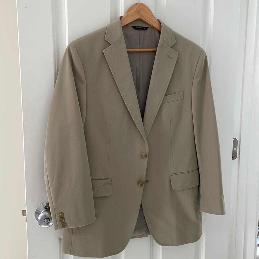 Young Mens Sports Coat ; size 38S ; Banana Republic . Made in Italy .